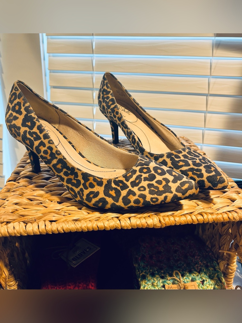 Life Stride Soft System Leopard Print Women's Pointed-Toe Pumps Sz 9.5